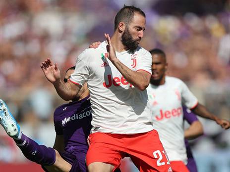 פתח בהרכב. גונסאלו היגוואין (צילום: getty)