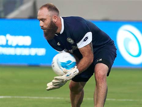 עמוס, קיבל מחמאות (אלן שיבר)