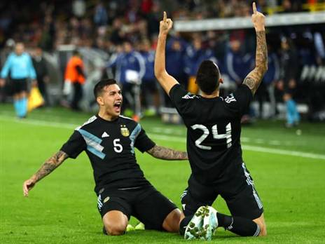 אבל קאמבק מרשים מנע מארגנטינה הפסד (getty)