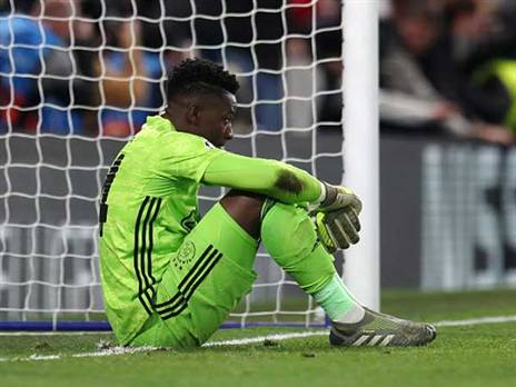 אנדרה אוננה לא מבין איך הוא ספג שלושה שערים ב-11 דקות (getty)