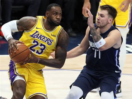 בינתיים, זה הולך לא רע בכלל. לברון (GETTYIMAGES)