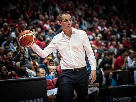 קטש. יצליח להוציא את הולנד לאור? (מנהלת הליגה)