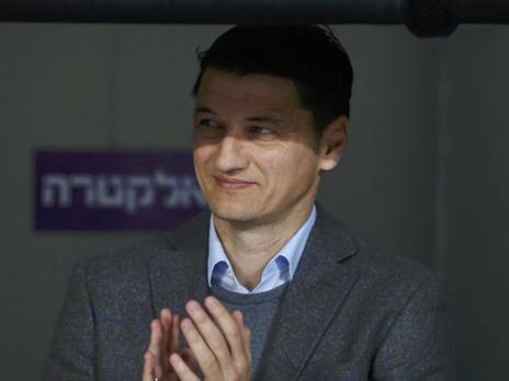 המתעניין הרציני ביותר בגאנם. איביץ' ומכבי ת"א (צילום: אלן שיבר)