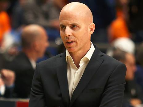 פרנקו. "גם בנוער יש מאמנים זרים" (אלן שיבר)