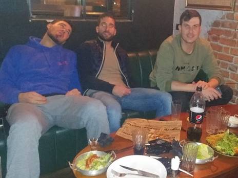 פניני, אוחיון ואלכסנדר קיבלו את פניו של האריס (הפייסבוק הרשמי של חולון)