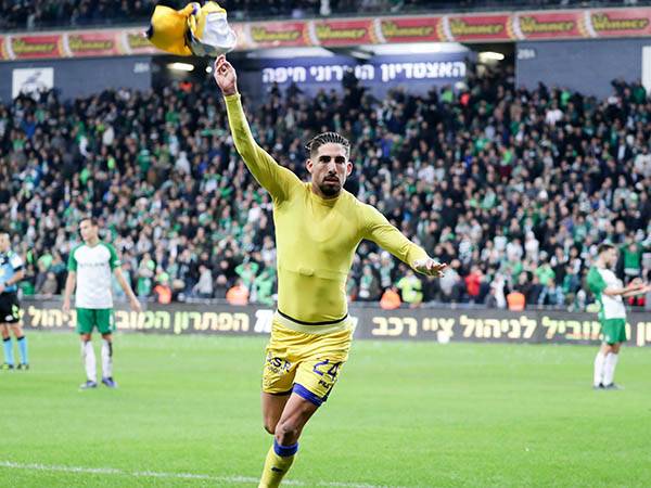 מכבי ת"א תארח ראשונה את משחק העונה (אלן שיבר)