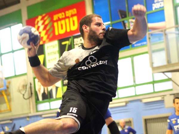 נקלעה למשבר. הרשקוביץ מאשדוד (צילום: מני אלגריסי)