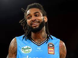 לבסוף הסגיר עצמו