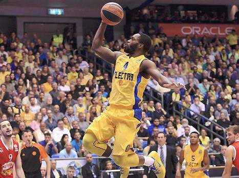 עף כל הדרך לפסגה - ג'רמי פארגו (אלן שיבר)