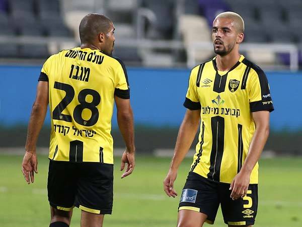 המקום השלישי בסכנה (אלן שיבר)