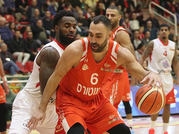 טל דן ונס ציונה בבלאגן (מנהלת הליגה)