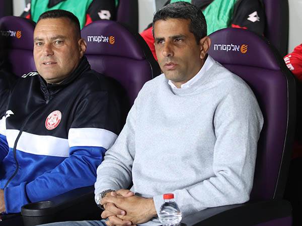 חדרה פעילה בחלון. מימר