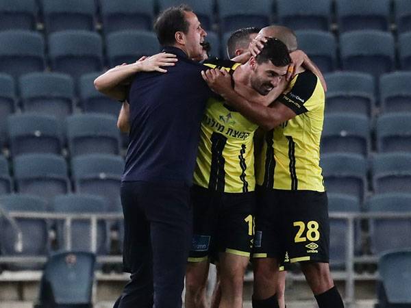 לא נותנים לו ללכת (דני מרון)