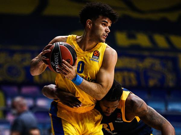 ברייאנט התעלה בהארכה (GETTY)