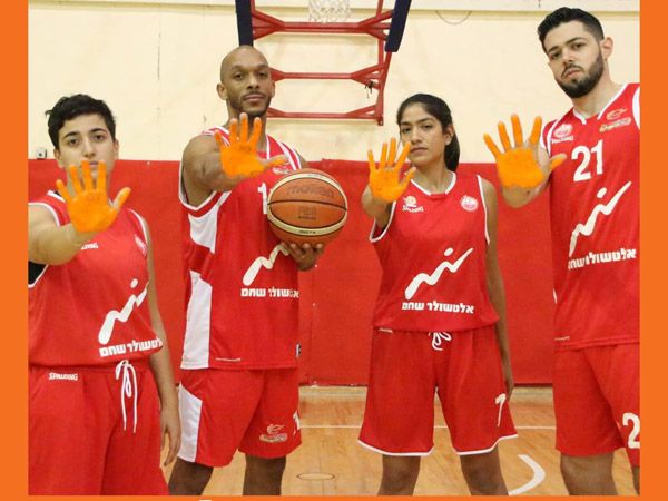 אומרים לא לאלימות נגד נשים (צילום: יובל קסאי)