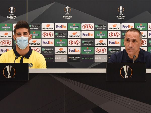 דוניס ויונתן כהן. רוצים להבטיח מקום בשלב הבא (מכבי ת"א, רשמי)