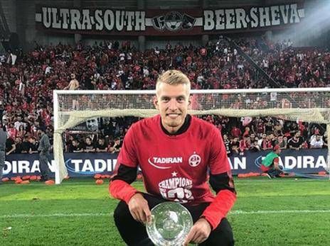 מנזון. זכה באליפות והספיק לפרוש