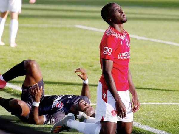 קולו ספג אש (אלן שיבר)