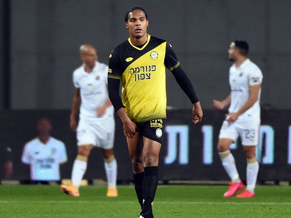 לא חף מביקורת. ואן דר קאפ (ברני ארדוב)