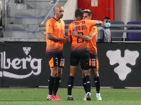 הכתומים מאושרים מניצחון נדיר (אודי ציטיאט)