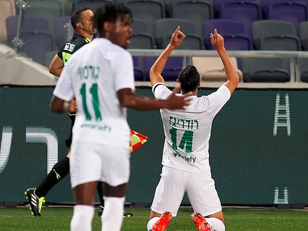 רודריגס עם שער העונה (אלן שיבר)