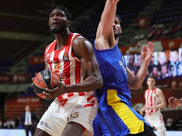 הצהובים נראו לא טוב בבלגרד (Getty)