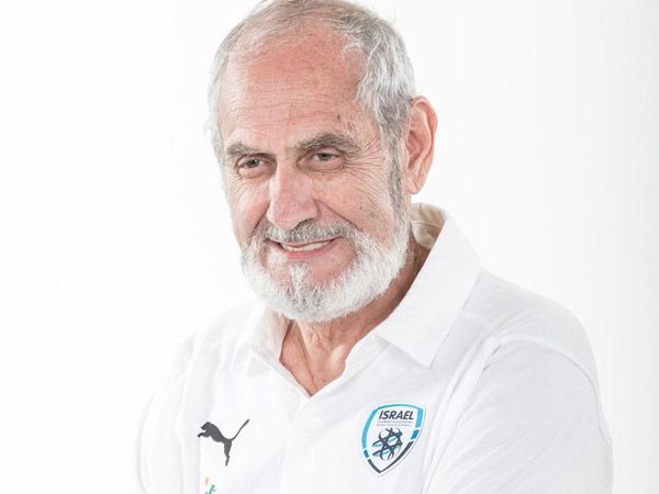 ד"ר דוד אלג'ם. שידר אופטימיות, חום ונתינה (באדיבות ההתאחדות לכדורגל)