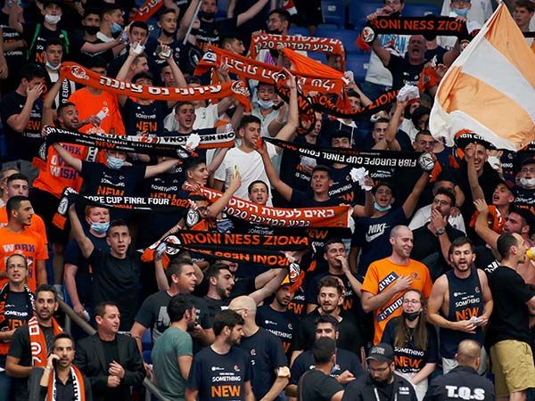 הקהל הכתום, הפרצוף היפה בכדורסל הישראלי (אלן שיבר)