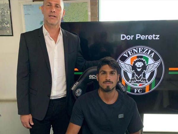 פרץ עשה את קפיצת המדרגה (ונציה)