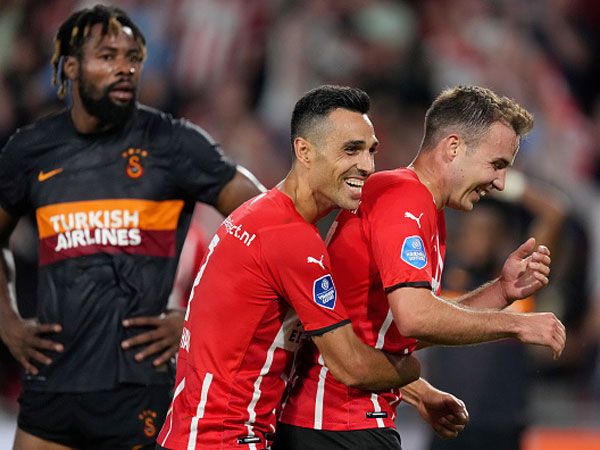 זהבי ואלוף העולם. חגיגה באיינדהובן (GETTY)