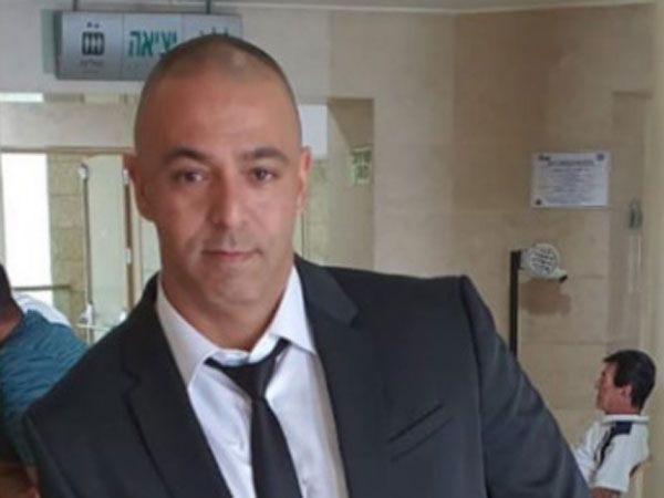 עו"ד של רחמים, ניר עמרני