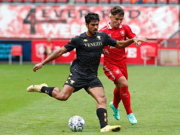 (צילום: עמוד הטוויטר של טוונטה)