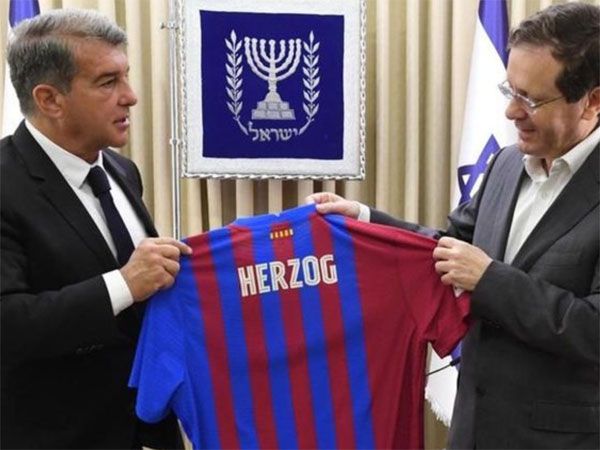 לאפורטה ישמח להגיע. (FC Barcelona)
