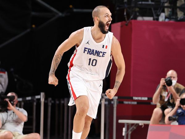 אוהדי הניקס בטוח מרוצים. פורנייה (getty)