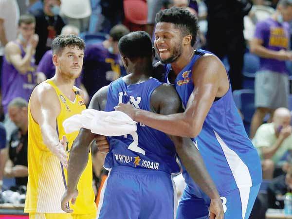 המנצחים המאושרים (אלן שיבר)