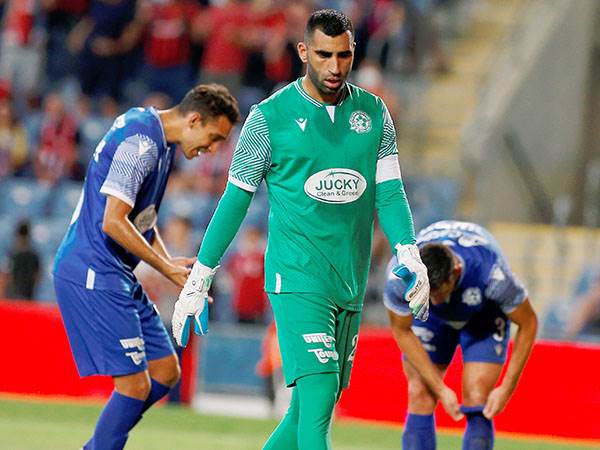 ינקו. שני השוערים לא עבדו קשה מדי (אלן שיבר)