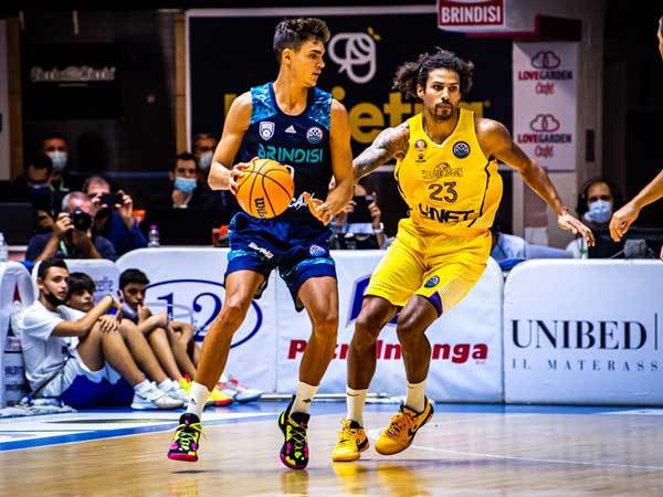 (FIBA)