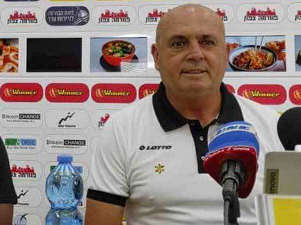 משחק בכורה שלו. לם