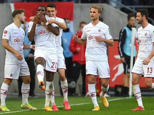 מודסט וקלן חוגגים שוויון דרמטי (GETTY)