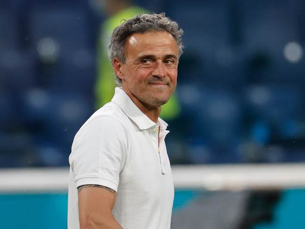 לואיס אנריקה. לא לוקח את הדיווחים ברצינות (Getty)