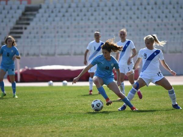 בקרוב מול מרוקו? טליה זומר במדי הנבחרת (קרדיט: אוקסנה דניסוב)