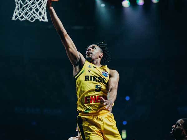 עשה כרצונו הערב. סיימון (פיב"א)