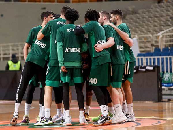 פסע מהדחה (GETTY)