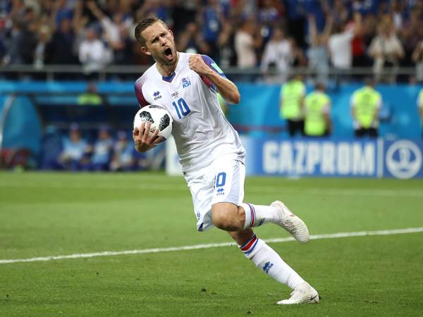 גילפי סיגורדסון. מהכוכב הגדול באיסלנד למנודה מהחברה (GETTY)