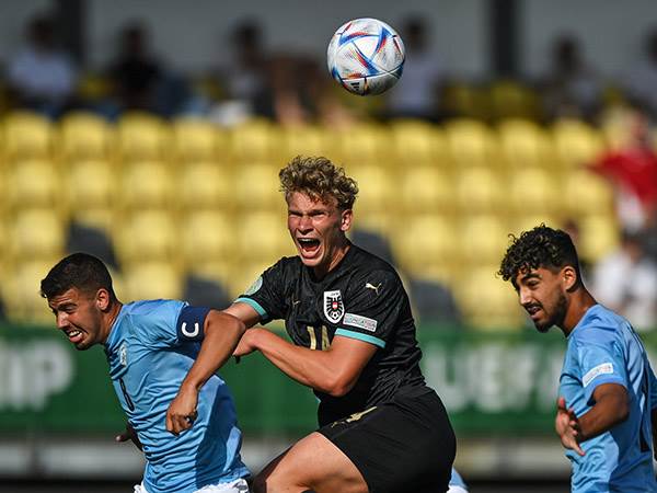 האוסטרים נראו חסרי אונים (UEFA)