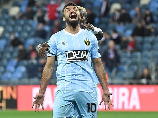 מיכאל אוחנה. עבר תקופה לא קלה בבירה (ברני ארדוב)