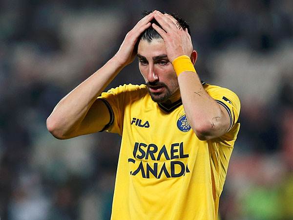 נשאר בארץ. נחמיאס (אלן שיבר)