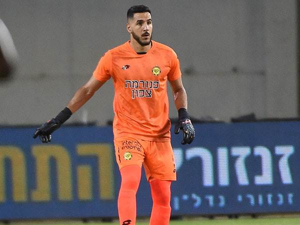 יפתח בשער מול האקסית. ניצן (ברני ארדוב)