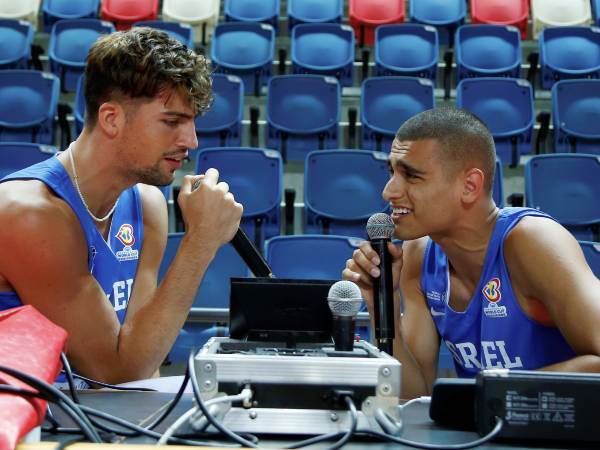 יהנו על המגרש? (אלן שיבר)