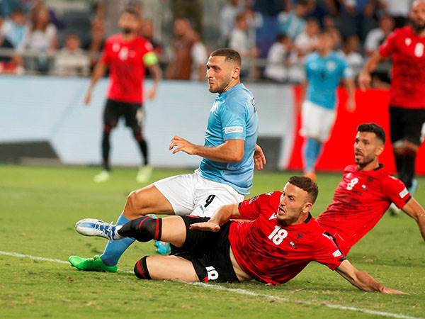 וייסמן בדרך לשער שיקפיץ את הקריירה שלו (אלן שיבר)